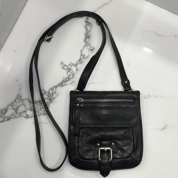 Banana Republic Handbags - Banana Republic Black Swingpak Soft Lambskin Crossbody Bag Mini